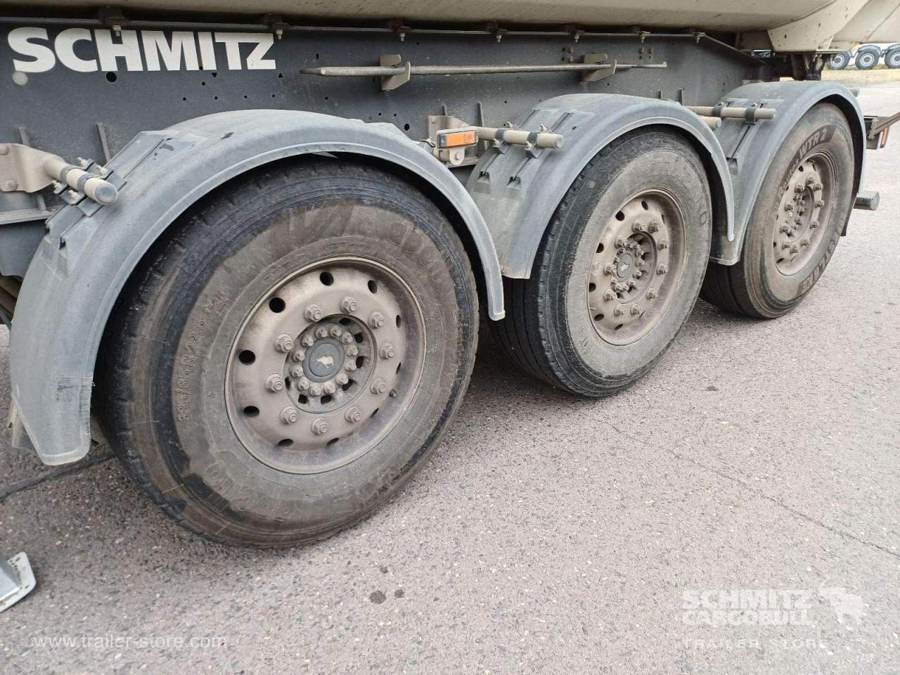 SCHMITZ Auflieger Kipper Stahlrundmulde 24m³ - Semi-remorque benne: photos 2 SCHMITZ Auflieger Kipper Stahlrundmulde 24m³ - Semi-remorque benne: photos 2