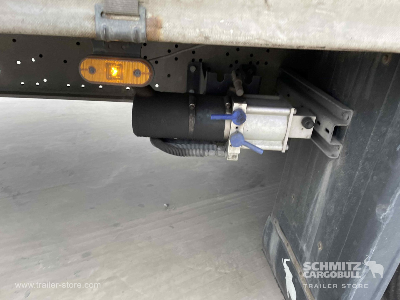 SCHMITZ Semiremolque Lona Mega - Semi-remorque rideaux coulissants: photos 3 SCHMITZ Semiremolque Lona Mega - Semi-remorque rideaux coulissants: photos 3