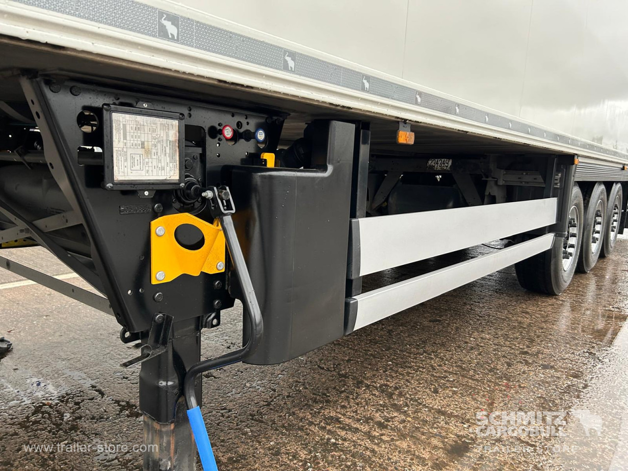 SCHMITZ Reefer Multitemp - Semi-remorque isothermique: photos 3 SCHMITZ Reefer Multitemp - Semi-remorque isothermique: photos 3