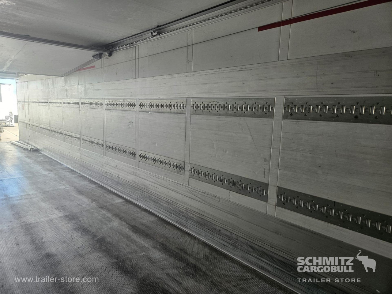 SCHMITZ Reefer Multitemp - Semi-remorque isothermique: photos 4 SCHMITZ Reefer Multitemp - Semi-remorque isothermique: photos 4
