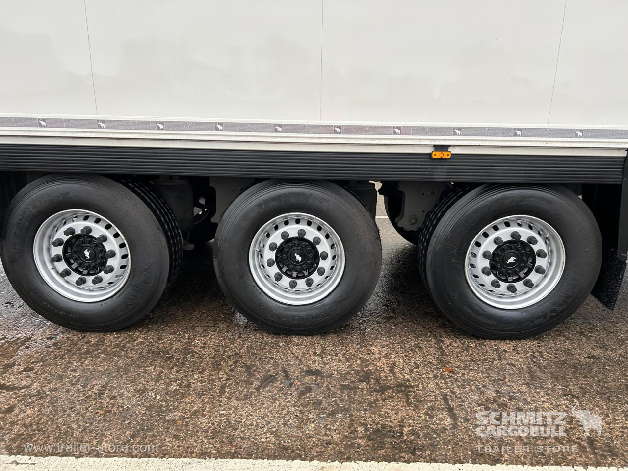 SCHMITZ Reefer Multitemp - Semi-remorque isothermique: photos 4 SCHMITZ Reefer Multitemp - Semi-remorque isothermique: photos 4