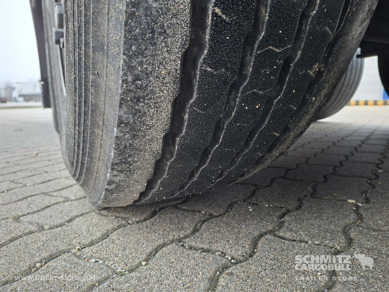 SCHMITZ Mélyhűtő koffer Multitemp - Semi-remorque isothermique: photos 2 SCHMITZ Mélyhűtő koffer Multitemp - Semi-remorque isothermique: photos 2