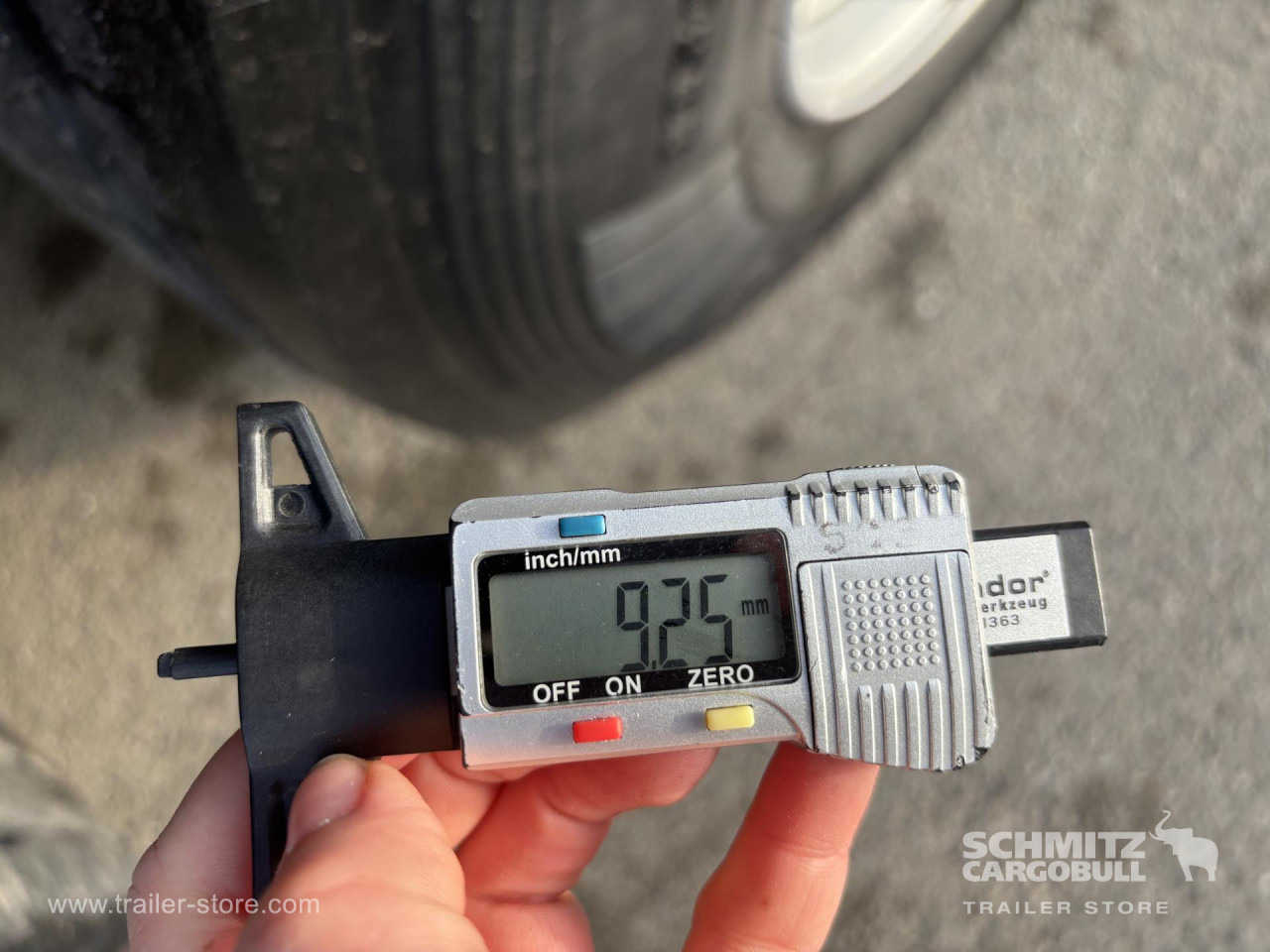 SCHMITZ Curtainsider Standard - Semi-remorque rideaux coulissants: photos 3 SCHMITZ Curtainsider Standard - Semi-remorque rideaux coulissants: photos 3