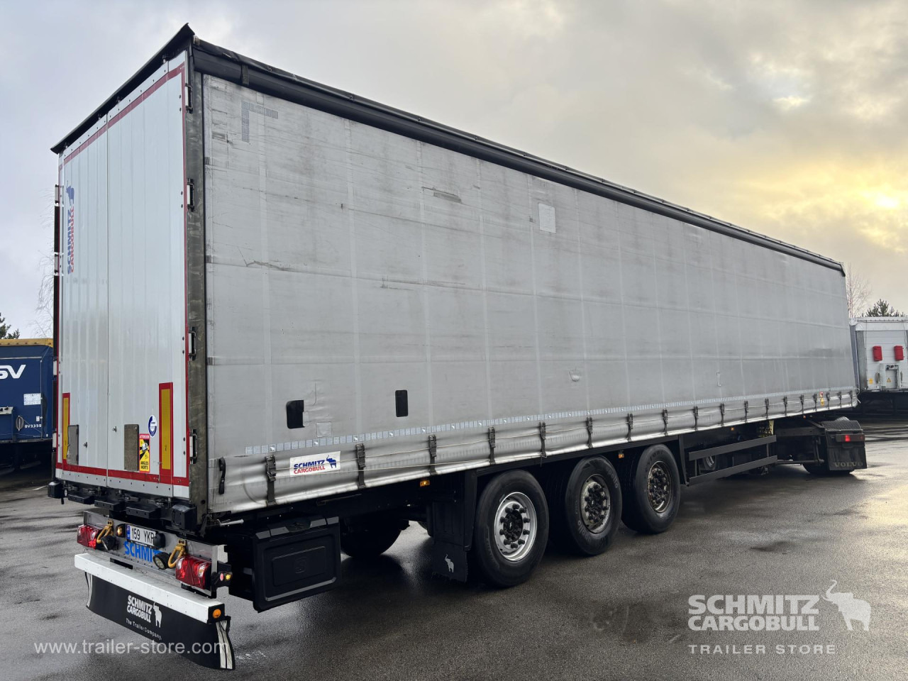 SCHMITZ Curtainsider Standard - Semi-remorque rideaux coulissants: photos 1 SCHMITZ Curtainsider Standard - Semi-remorque rideaux coulissants: photos 1