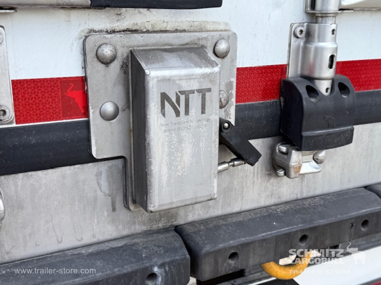 SCHMITZ Oplegger Vries Multitemp - Semi-remorque isothermique: photos 4 SCHMITZ Oplegger Vries Multitemp - Semi-remorque isothermique: photos 4