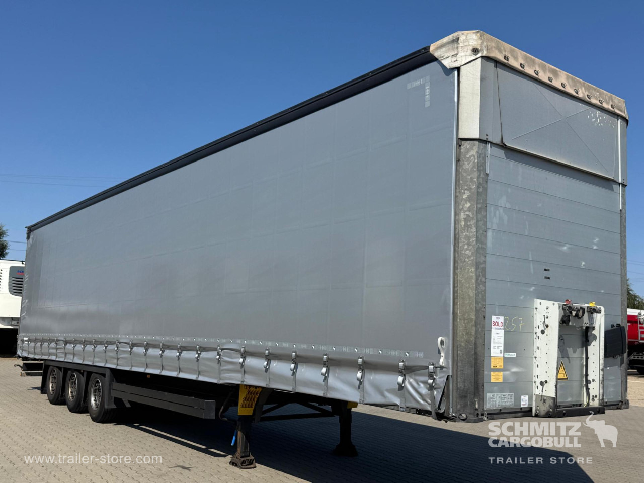 SCHMITZ Curtainsider Mega - Semi-remorque rideaux coulissants: photos 1 SCHMITZ Curtainsider Mega - Semi-remorque rideaux coulissants: photos 1