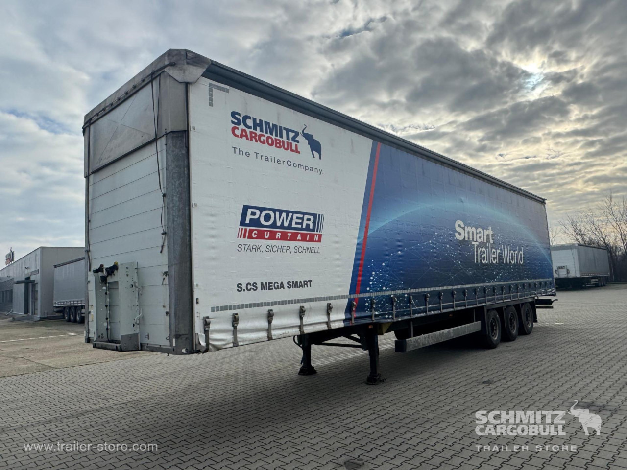 SCHMITZ Curtainsider Mega - Semi-remorque rideaux coulissants: photos 4 SCHMITZ Curtainsider Mega - Semi-remorque rideaux coulissants: photos 4