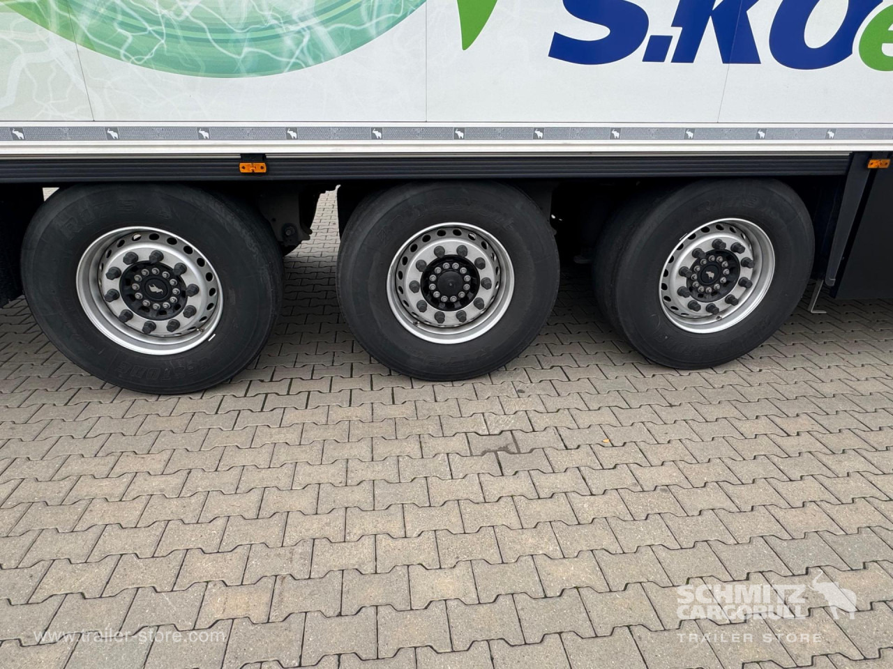 SCHMITZ Reefer Multitemp - Semi-remorque isothermique: photos 2 SCHMITZ Reefer Multitemp - Semi-remorque isothermique: photos 2