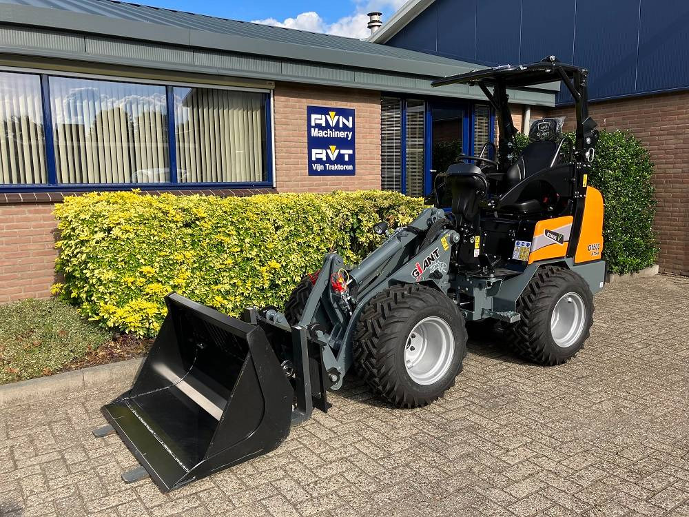 Giant Giant G 1500 Xtra - Chargeuse sur pneus: photos 2 Giant Giant G 1500 Xtra - Chargeuse sur pneus: photos 2