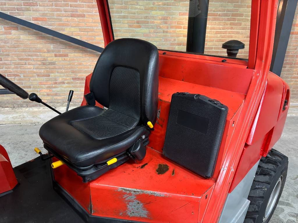 Manitou MH 25.4 T - Chariot tout terrain: photos 3 Manitou MH 25.4 T - Chariot tout terrain: photos 3