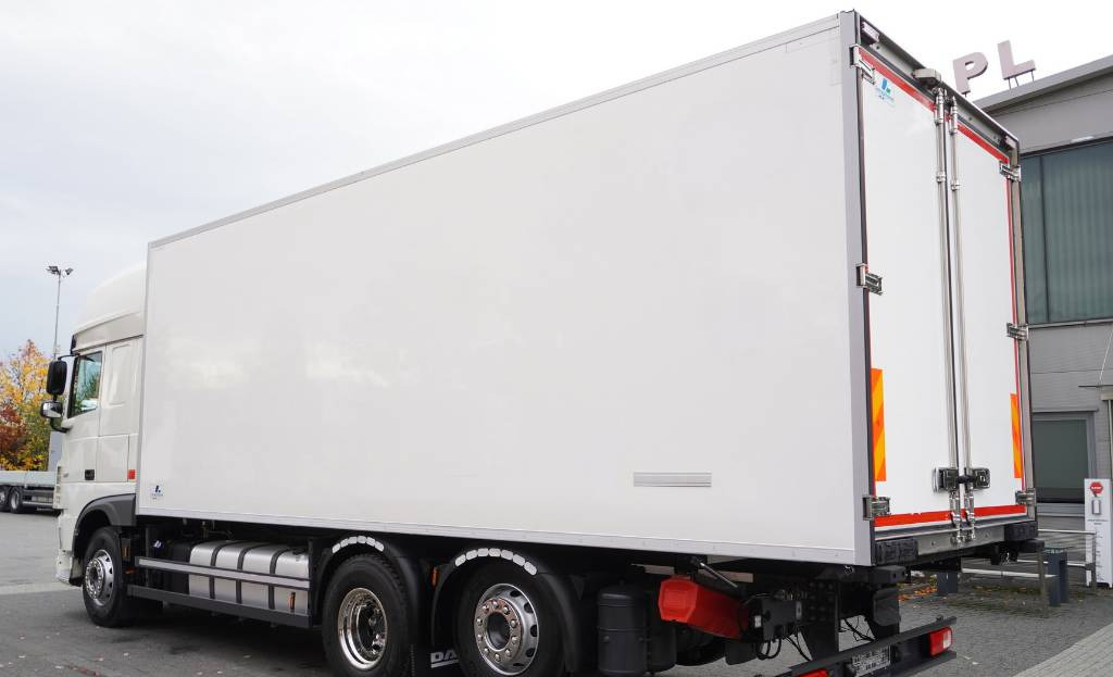 DAF XF 450 6×2 E6 / Refrigerator Lacapitaine / ATP/FRC to 2027 / 18 pallets - Camion frigorifique: photos 5 DAF XF 450 6×2 E6 / Refrigerator Lacapitaine / ATP/FRC to 2027 / 18 pallets - Camion frigorifique: photos 5