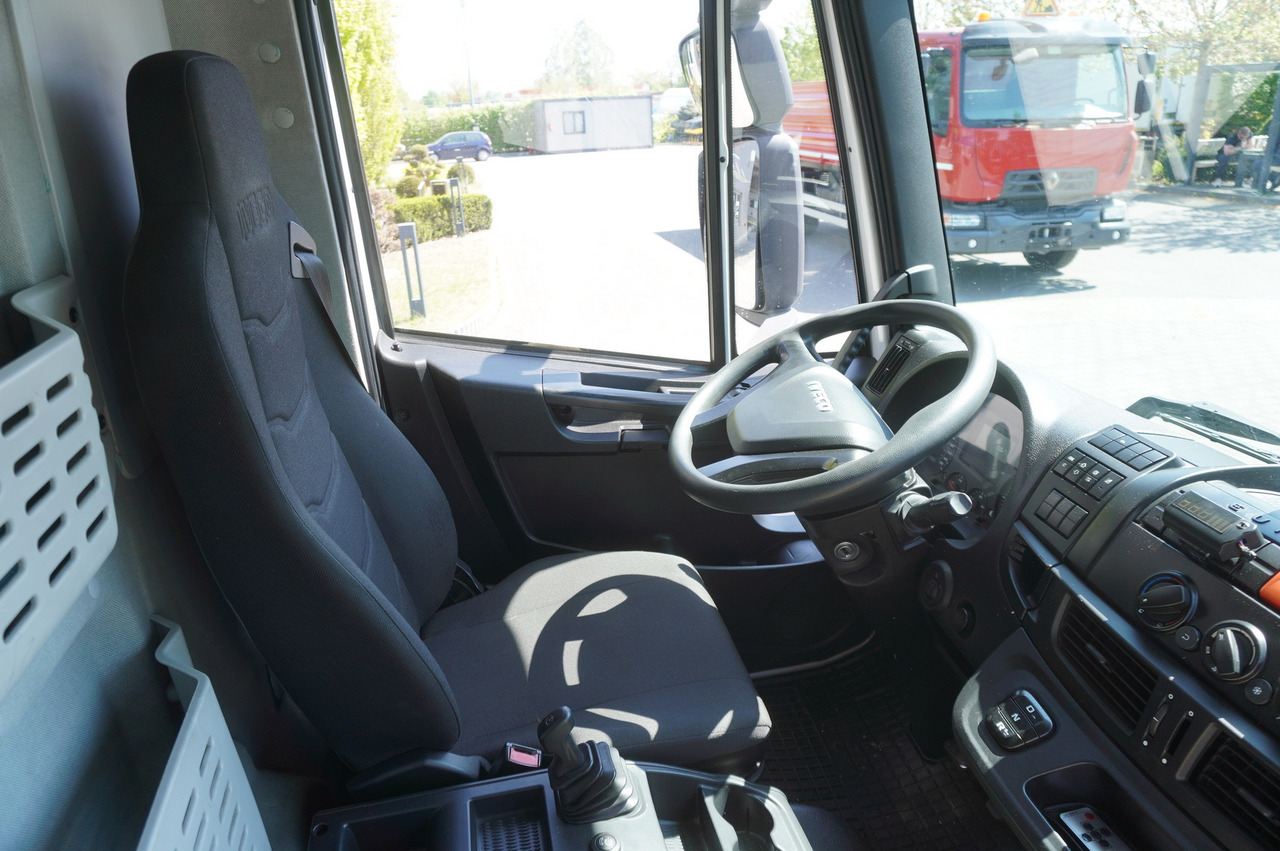 Camion frigorifique IVECO Eurocargo 100-190 4x2 E6 / Refrigerator / Dhollandia 1.5 T: photos 28
