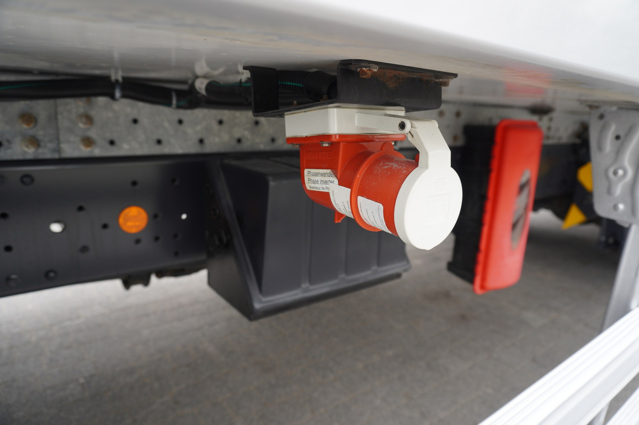 Camion frigorifique IVECO Eurocargo 190-280L E6 4x2 / Refrigerator / Dhollandia DHSM.20 tail lift / 21 pallets: photos 26