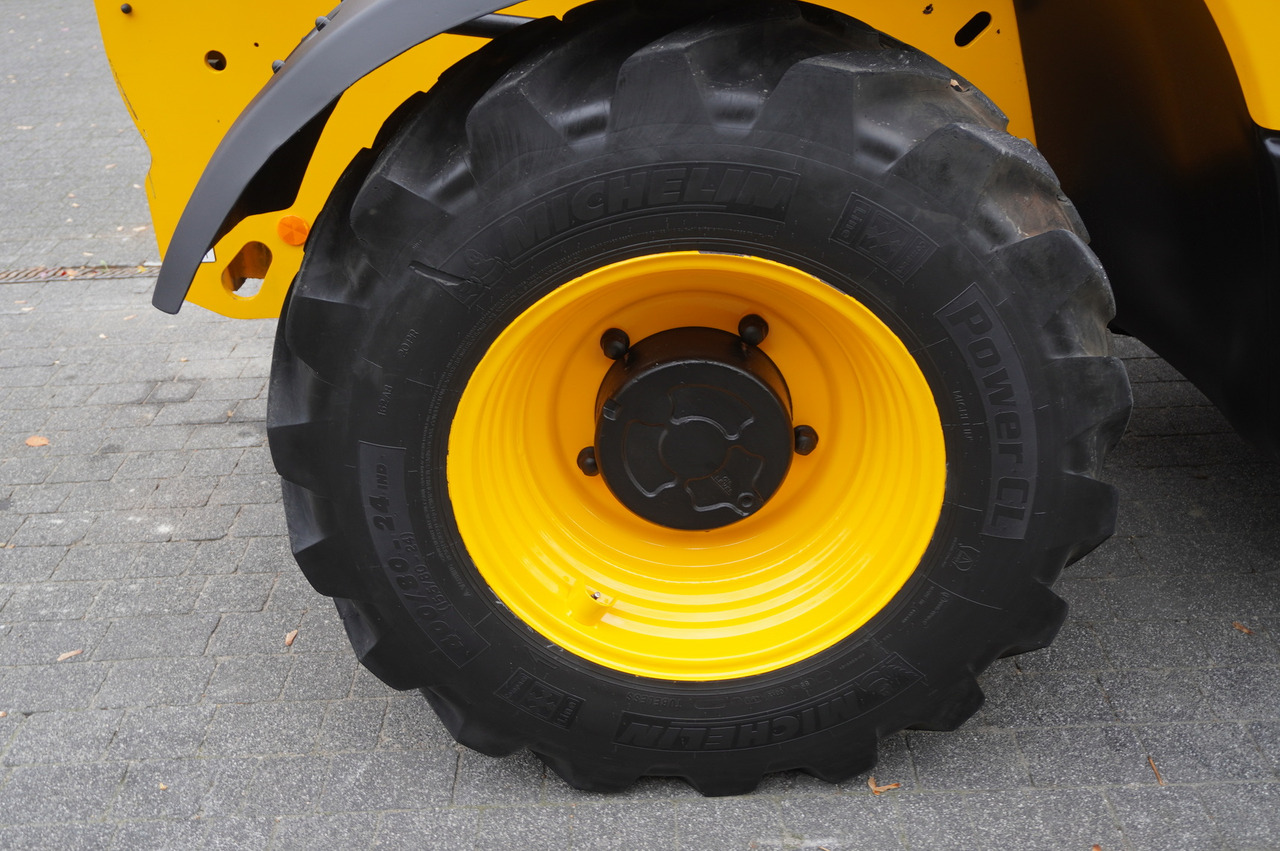 Chargeuse sur pneus télescopique JCB 531-70 / 900 MTH telescopic charger! / 3.1 T / 7 M: photos 18 Chargeuse sur pneus télescopique JCB 531-70 / 900 MTH telescopic charger! / 3.1 T / 7 M: photos 18