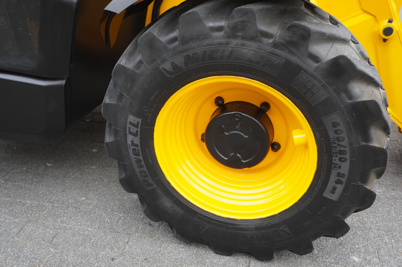 Chargeuse sur pneus télescopique JCB 531-70 / 900 MTH telescopic charger! / 3.1 T / 7 M: photos 19 Chargeuse sur pneus télescopique JCB 531-70 / 900 MTH telescopic charger! / 3.1 T / 7 M: photos 19
