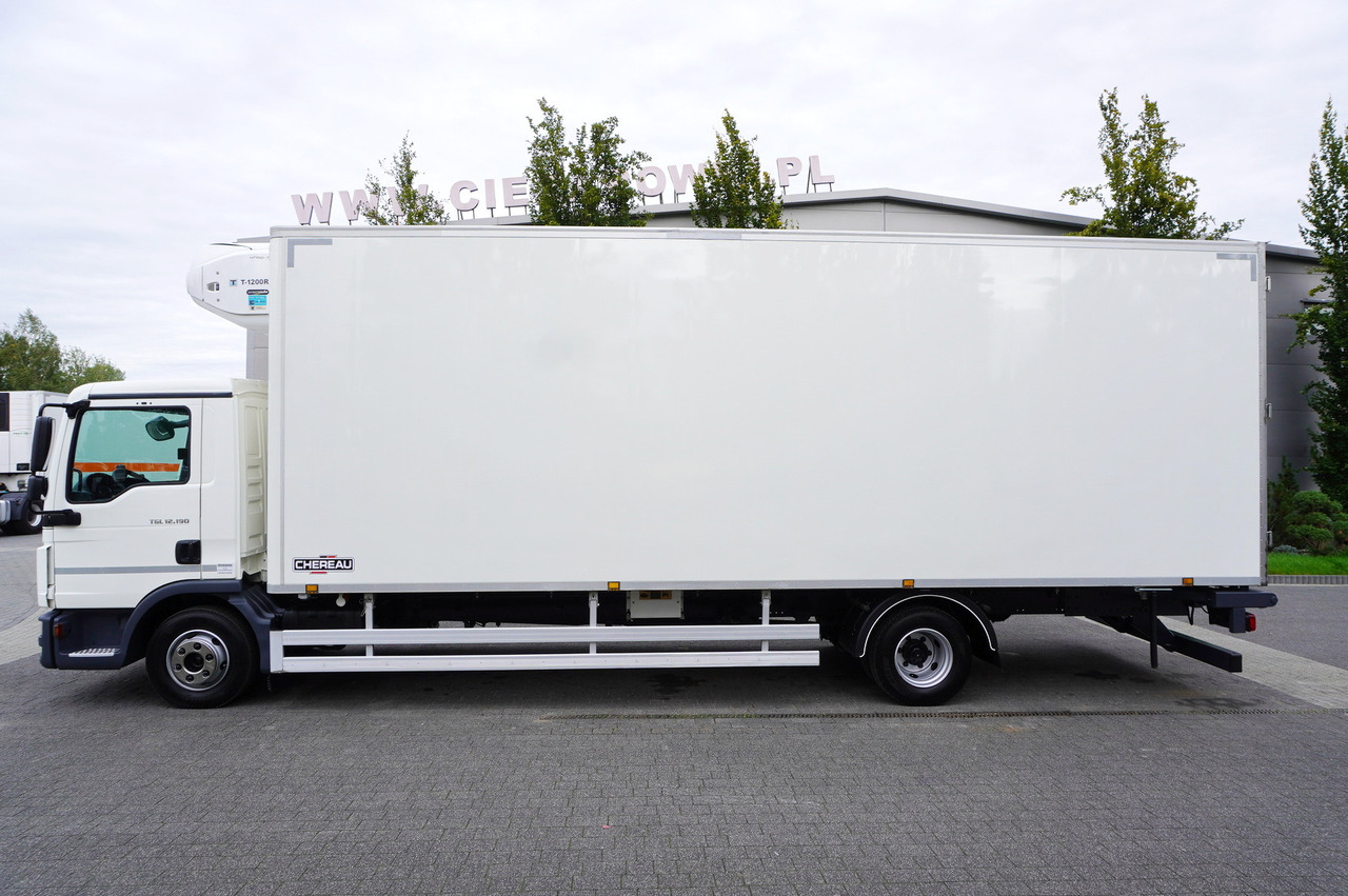 MAN TGL 12.190 / CHEREAU Refrigerator 18 PAL multitemperature / Thermoking T-1200R / 100,000 km - Camion frigorifique: photos 3 MAN TGL 12.190 / CHEREAU Refrigerator 18 PAL multitemperature / Thermoking T-1200R / 100,000 km - Camion frigorifique: photos 3