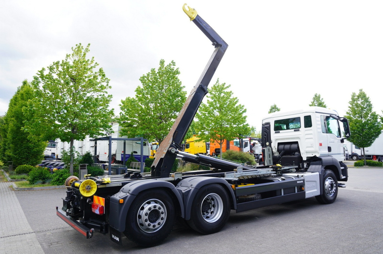 MAN TGS 26.430 E6 6x2 / HIAB Multilift hooklift - Camion ampliroll: photos 5 MAN TGS 26.430 E6 6x2 / HIAB Multilift hooklift - Camion ampliroll: photos 5
