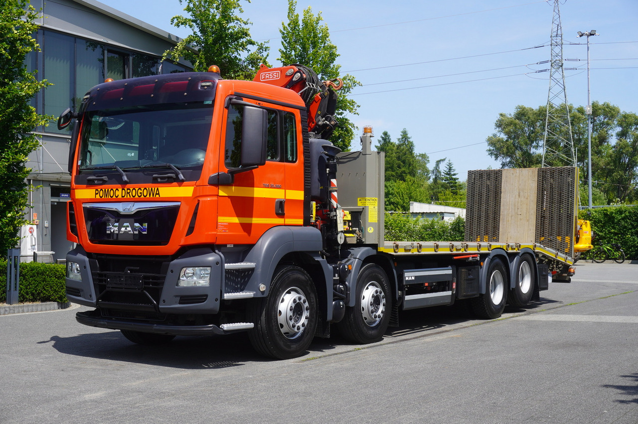 MAN TGS 35.360 E6 8x2 / FASSI F235 crane / 6.5 T cap. / 8.3 m reach - Camion grue: photos 3 MAN TGS 35.360 E6 8x2 / FASSI F235 crane / 6.5 T cap. / 8.3 m reach - Camion grue: photos 3
