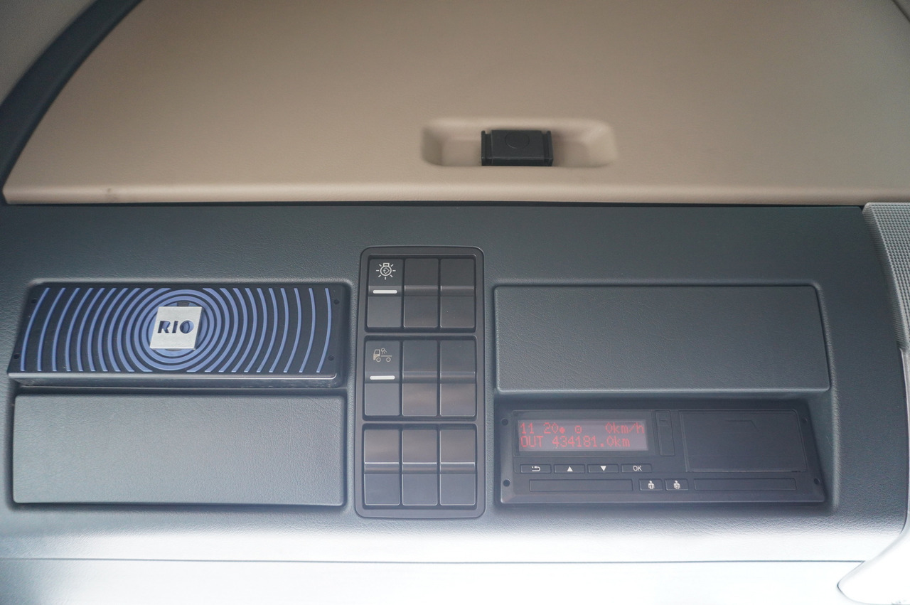 Camion à rideaux coulissants MAN TGX 18.430 / Curtainsider 18 EPAL / sleeping cab / 2021: photos 27