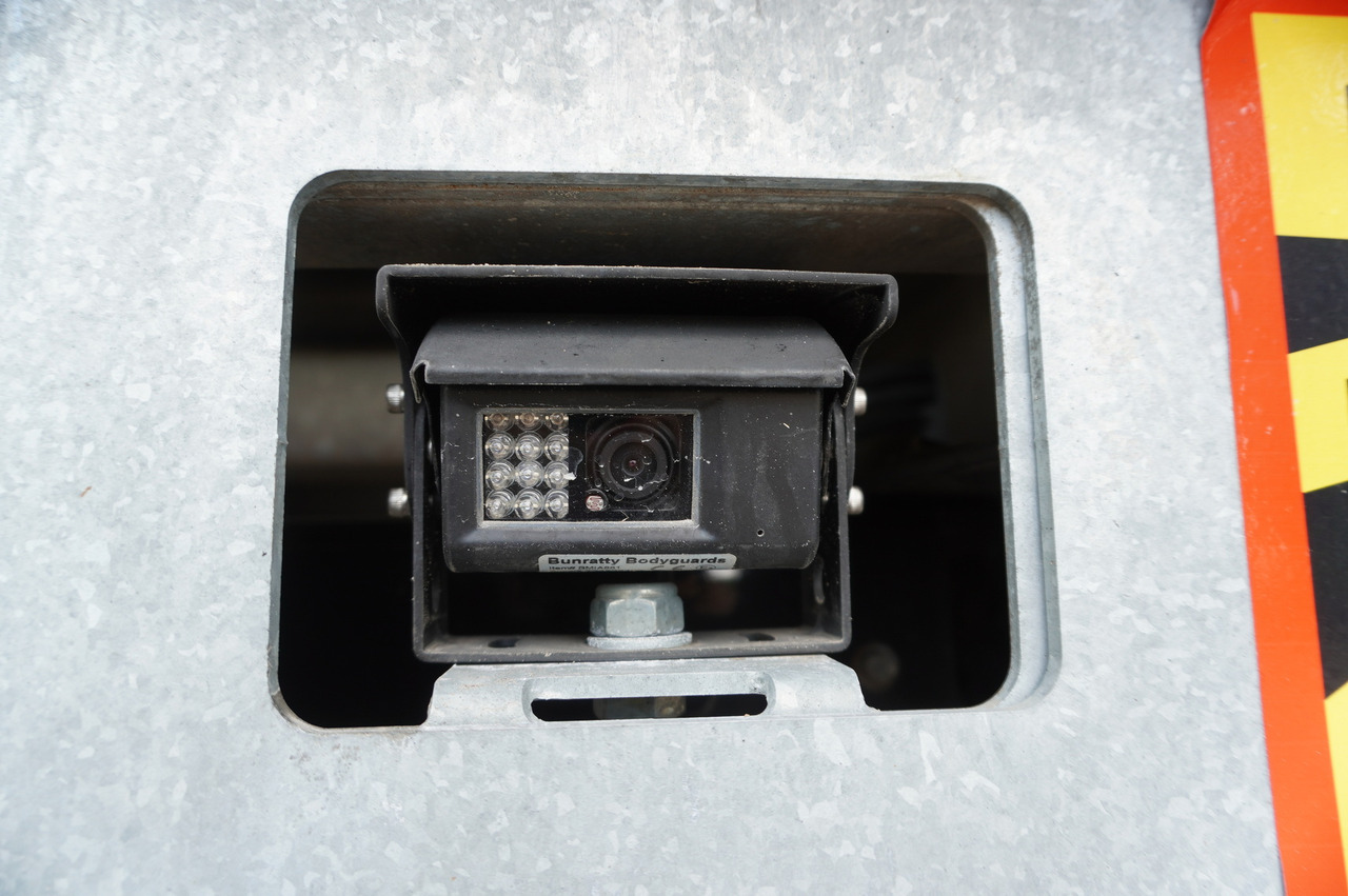 Camion à rideaux coulissants MAN TGX 18.430 / Curtainsider 18 EPAL / sleeping cab / 2021: photos 25