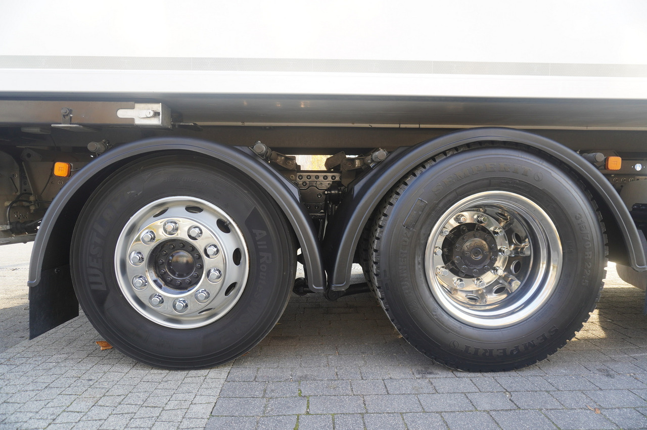 Camion frigorifique MAN TGX 26.480 / 6x2 / Igloocar refrigerator 18 pallets / Thermoking: photos 9