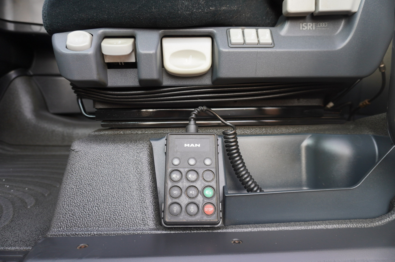 Camion frigorifique MAN TGX 26.480 / 6x2 / Igloocar refrigerator 18 pallets / Thermoking: photos 20