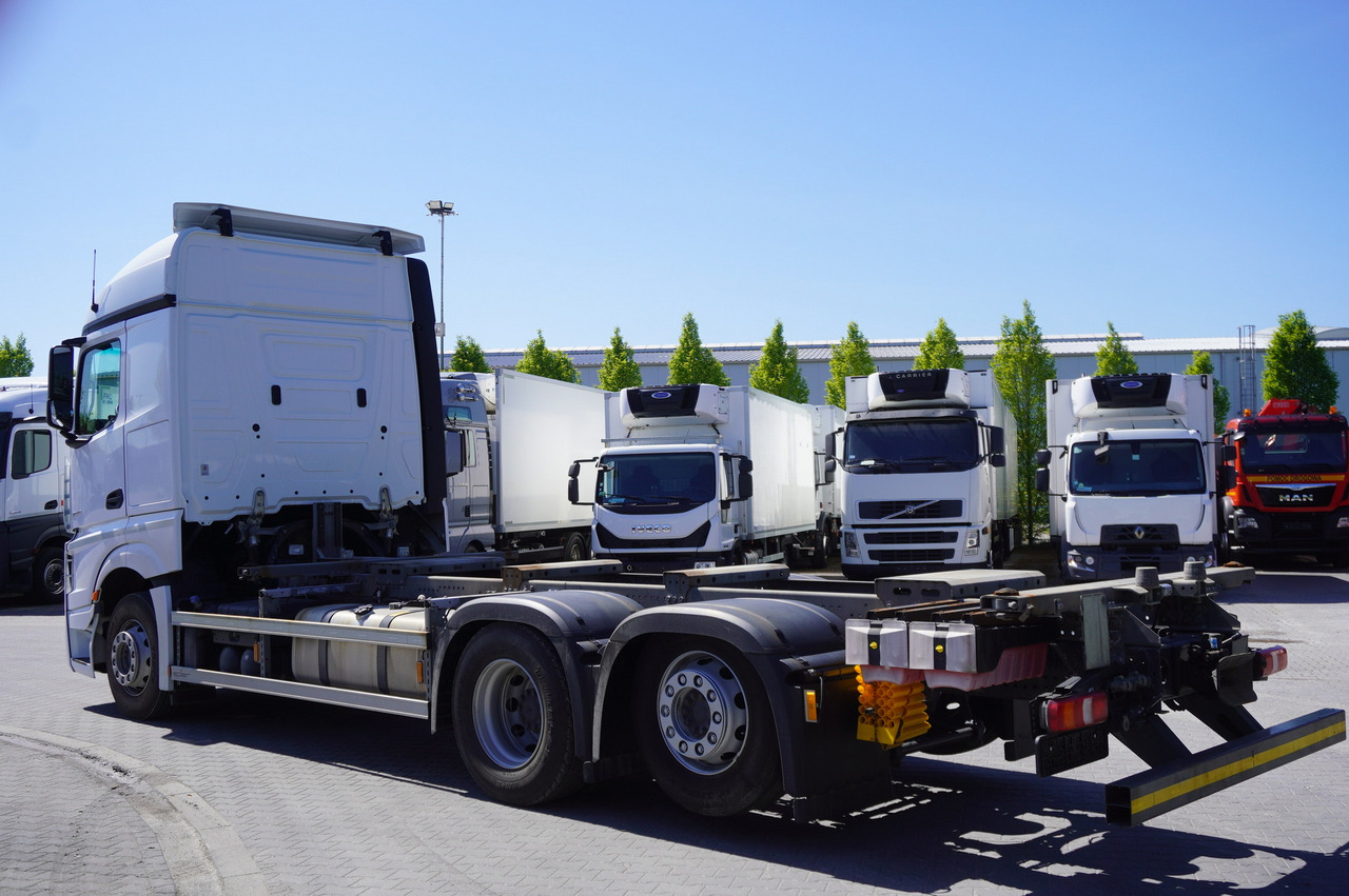 MERCEDES-BENZ Actros 2545 6×2 MP5 / Full ADR / BDF - Camion porte-conteneur/ Caisse mobile: photos 3 MERCEDES-BENZ Actros 2545 6×2 MP5 / Full ADR / BDF - Camion porte-conteneur/ Caisse mobile: photos 3