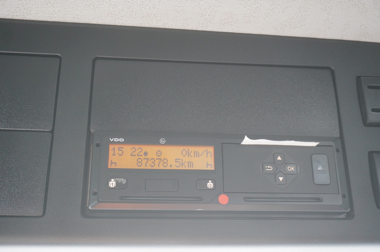 MERCEDES-BENZ Arocs 1833 / 87,000 km!!! / Hds HIAB X-DUO 128 B-2 / three-sided tipper - Camion grue, Camion grue: photos 2 MERCEDES-BENZ Arocs 1833 / 87,000 km!!! / Hds HIAB X-DUO 128 B-2 / three-sided tipper - Camion grue, Camion grue: photos 2