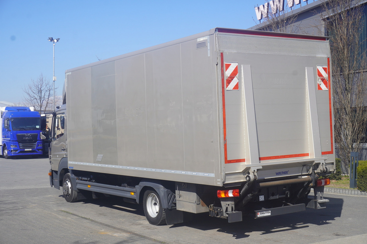MERCEDES-BENZ Atego 818 / Box superstructure / DAUTEL tailgate 1.5T - Camion fourgon: photos 3 MERCEDES-BENZ Atego 818 / Box superstructure / DAUTEL tailgate 1.5T - Camion fourgon: photos 3