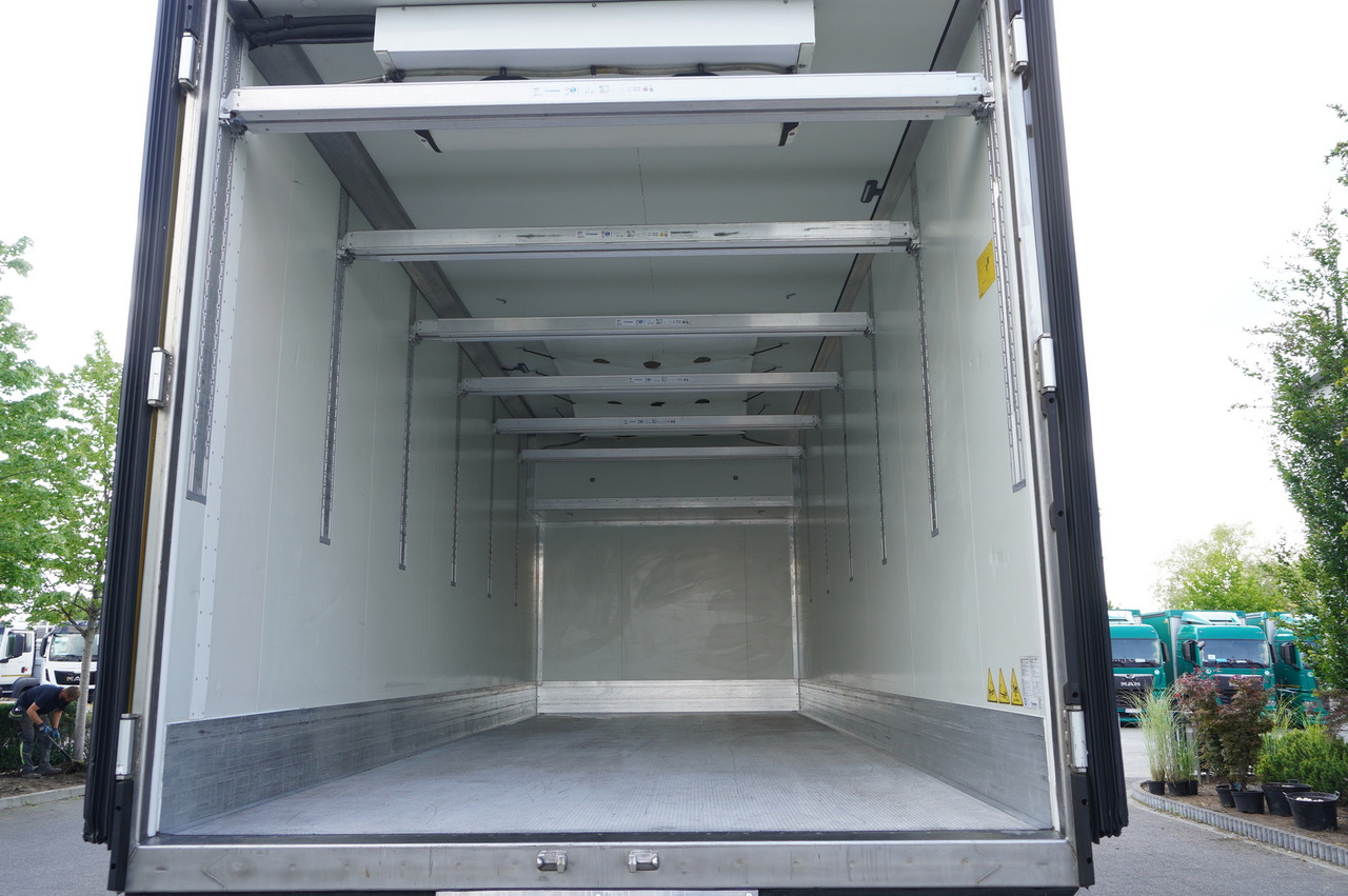 MERCEDES-BENZ Mercedes-Benz Actros 2548 MP5 / Krone Refrigerator Multitemperature / Doppelstock 36 EPAL / GIGA Space cab - Camion frigorifique: photos 4 MERCEDES-BENZ Mercedes-Benz Actros 2548 MP5 / Krone Refrigerator Multitemperature / Doppelstock 36 EPAL / GIGA Space cab - Camion frigorifique: photos 4