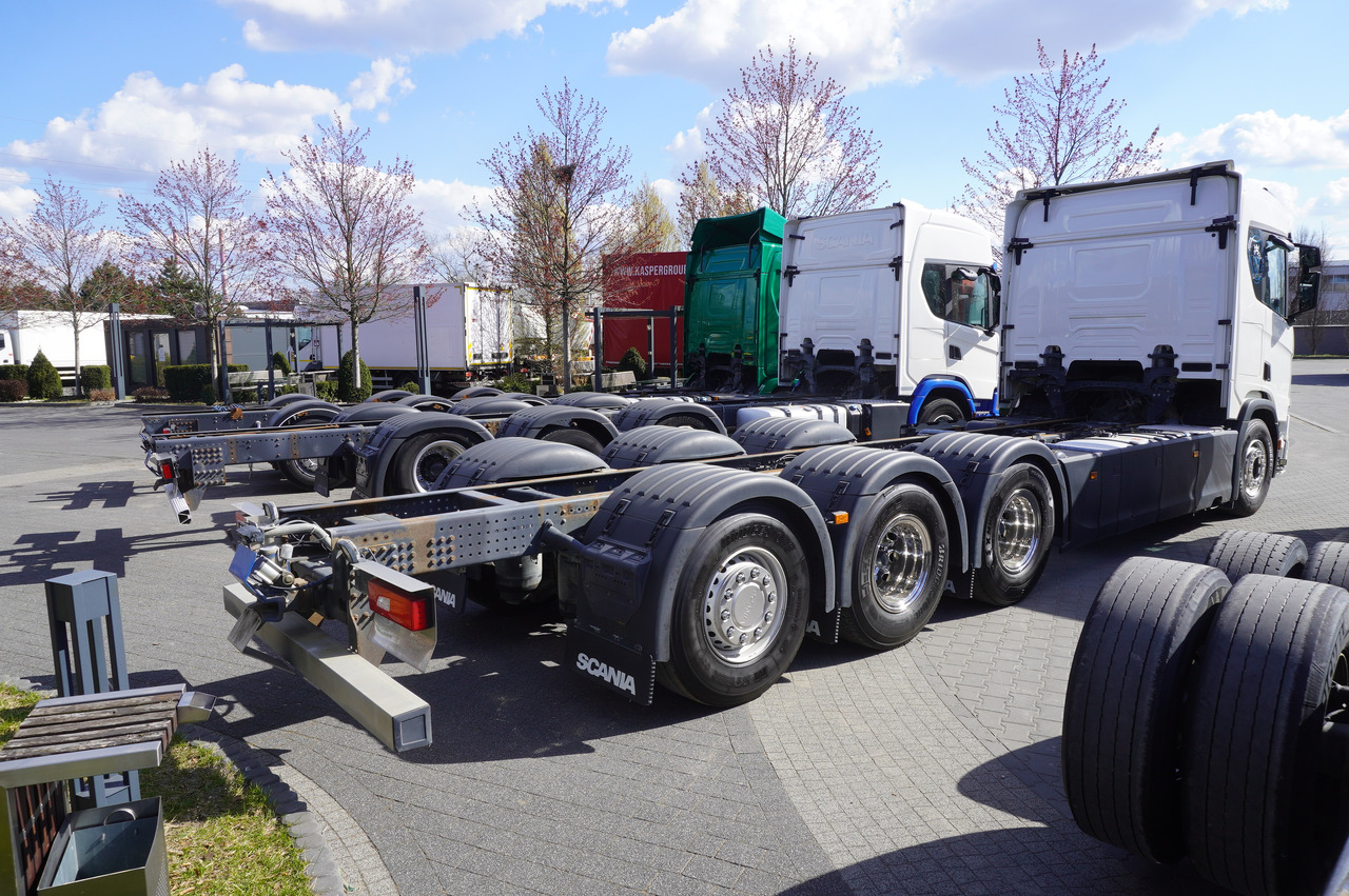 SCANIA R650 V8 / 650 HP/ frame 8.8 m / steered 4th axis / 20 units - Camion grue: photos 5 SCANIA R650 V8 / 650 HP/ frame 8.8 m / steered 4th axis / 20 units - Camion grue: photos 5