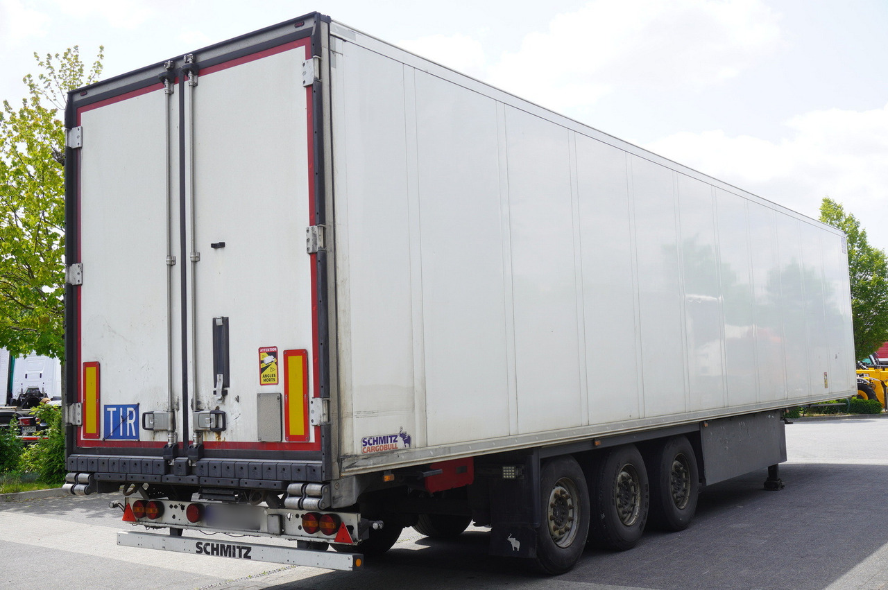 SCHMITZ refrigerator semi-trailer / Carrier Vector 1550 / 5 units - Semi-remorque frigorifique: photos 4 SCHMITZ refrigerator semi-trailer / Carrier Vector 1550 / 5 units - Semi-remorque frigorifique: photos 4