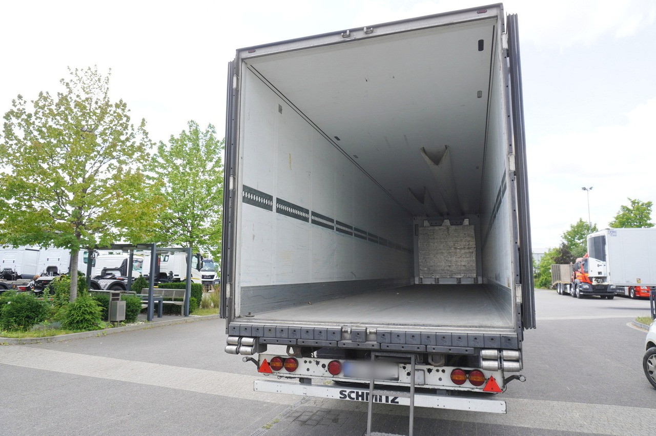 SCHMITZ refrigerator semi-trailer / Carrier Vector 1550 / 5 units - Semi-remorque frigorifique: photos 3 SCHMITZ refrigerator semi-trailer / Carrier Vector 1550 / 5 units - Semi-remorque frigorifique: photos 3