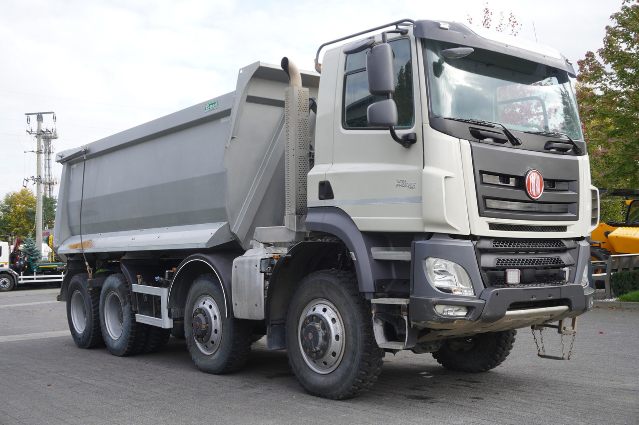 Camion benne TATRA Phoenix 8x8 Twin-Steer Quad/A dump truck / 30 tho. km: photos 11
