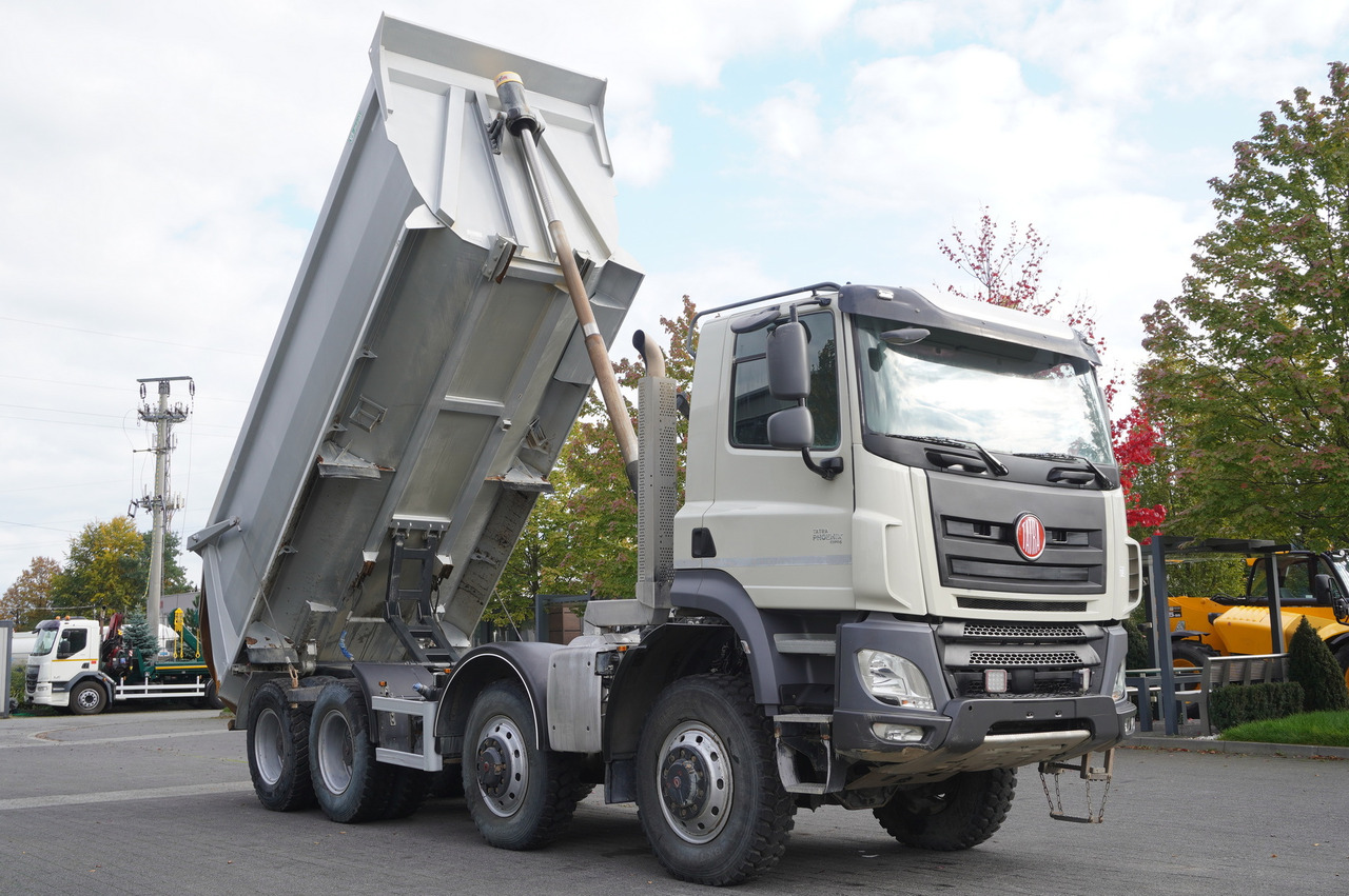 Camion benne TATRA Phoenix 8x8 Twin-Steer Quad/A dump truck / 30 tho. km: photos 10
