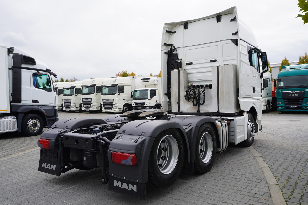 MAN TGX 28.510 6x2 / Sleeper cab / NEW tires / GVW 65 t - Tracteur routier: photos 4 MAN TGX 28.510 6x2 / Sleeper cab / NEW tires / GVW 65 t - Tracteur routier: photos 4