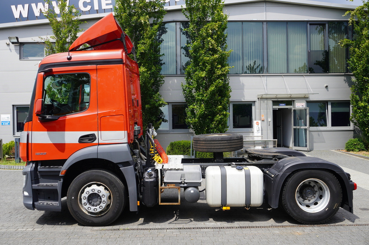 MERCEDES-BENZ Actros 1833 tractor unit / 260 tho. km - Tracteur routier: photos 2 MERCEDES-BENZ Actros 1833 tractor unit / 260 tho. km - Tracteur routier: photos 2