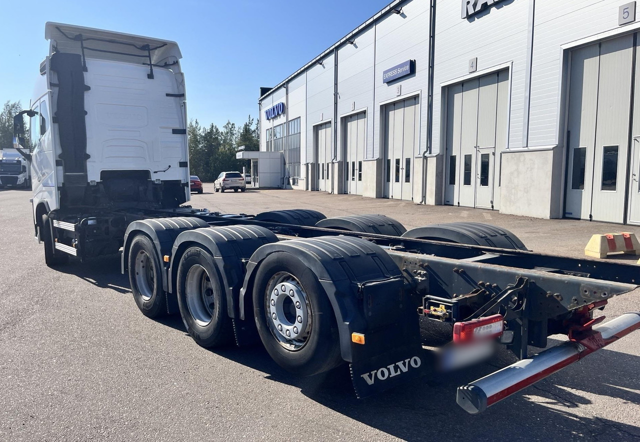 VOLVO FH 650 8x4 / Truck chassis / Sleeper cab - Camion grue: photos 4 VOLVO FH 650 8x4 / Truck chassis / Sleeper cab - Camion grue: photos 4
