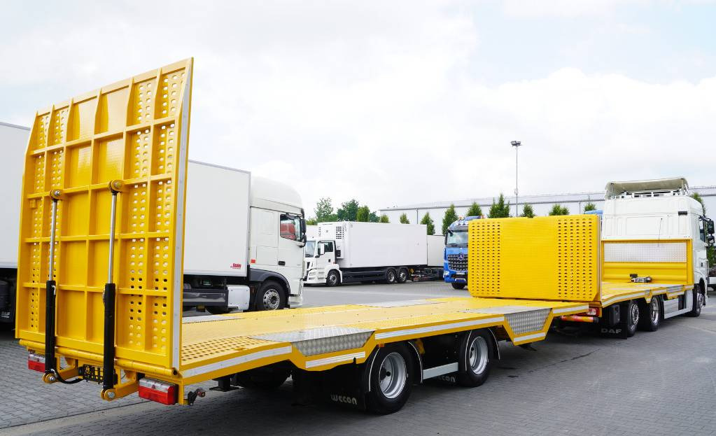 WECON trailer with a new tow truck body y.2023 - Remorque porte-engin surbaissée: photos 4 WECON trailer with a new tow truck body y.2023 - Remorque porte-engin surbaissée: photos 4