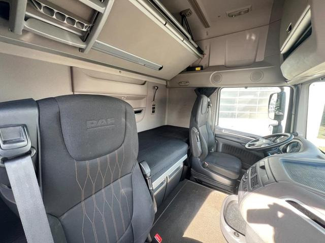 DAF XF 480 FT SSC Low Deck TraXon Intarder 2 x Tank - Tracteur routier: photos 3 DAF XF 480 FT SSC Low Deck TraXon Intarder 2 x Tank - Tracteur routier: photos 3