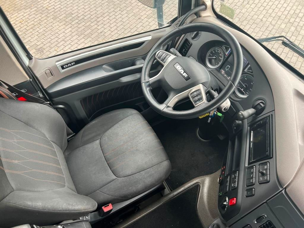 DAF XF 530 FTG 6x2 Retarder Liftlenkachse zZGG 64.5t - Tracteur routier: photos 5 DAF XF 530 FTG 6x2 Retarder Liftlenkachse zZGG 64.5t - Tracteur routier: photos 5
