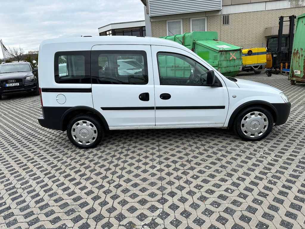 Opel Combo 1.4 TWINPORT ECOTEC Arizona - Transport de personnes: photos 3 Opel Combo 1.4 TWINPORT ECOTEC Arizona - Transport de personnes: photos 3