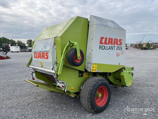 2003 Claas Rollant 255 Round Baler - Presse à balles rondes: photos 3 2003 Claas Rollant 255 Round Baler - Presse à balles rondes: photos 3