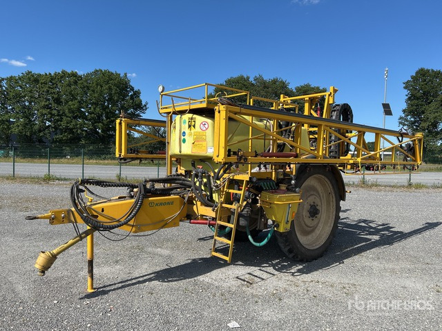 2005 Dubex Junior remote control on board Pull-Type Sprayer - Pulvérisateur traîné: photos 2 2005 Dubex Junior remote control on board Pull-Type Sprayer - Pulvérisateur traîné: photos 2