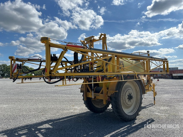 2005 Dubex Junior remote control on board Pull-Type Sprayer - Pulvérisateur traîné: photos 4 2005 Dubex Junior remote control on board Pull-Type Sprayer - Pulvérisateur traîné: photos 4