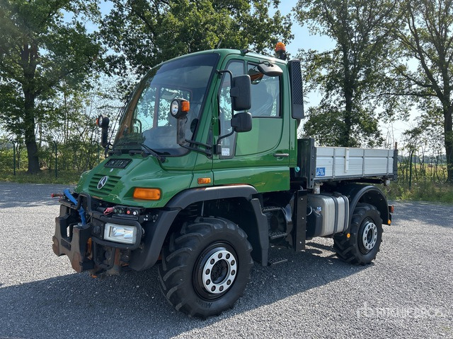 2007 Mercedes-Benz Unimog U400 4x4 Utility Truck - Broyeur/ Épareuse: photos 1 2007 Mercedes-Benz Unimog U400 4x4 Utility Truck - Broyeur/ Épareuse: photos 1