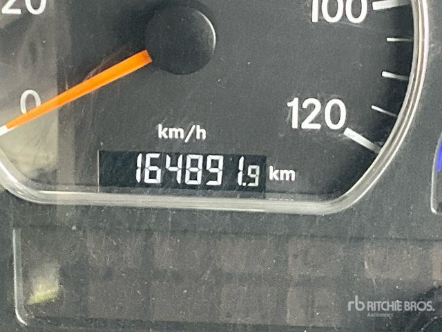 2013 Mercedes-Benz 1324 4x2 Sweeper Truck - Balayeuse de voirie: photos 5 2013 Mercedes-Benz 1324 4x2 Sweeper Truck - Balayeuse de voirie: photos 5