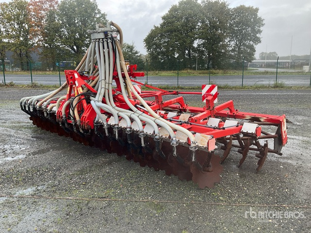 2015 Evers Toric 6.0 m Liquid Manure Applicator - Enfouisseur à dents: photos 2 2015 Evers Toric 6.0 m Liquid Manure Applicator - Enfouisseur à dents: photos 2