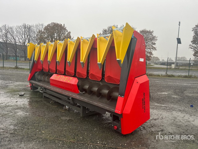 2020 Ziegler Corn Champion 8S 8 Row Corn (Unused) Combine Header - Moissoneuse: photos 1 2020 Ziegler Corn Champion 8S 8 Row Corn (Unused) Combine Header - Moissoneuse: photos 1