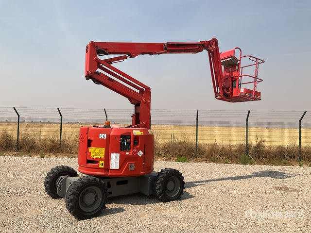 2005 Genie Z34-22IC 4WD Diesel Articulating Boom Lift - Nacelle articulée: photos 2 2005 Genie Z34-22IC 4WD Diesel Articulating Boom Lift - Nacelle articulée: photos 2